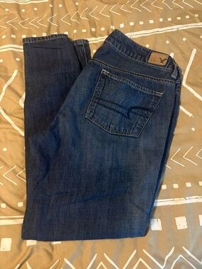 Classic Dark Blue Women’s jeans - American Eagle Outfitters boy jeans Style